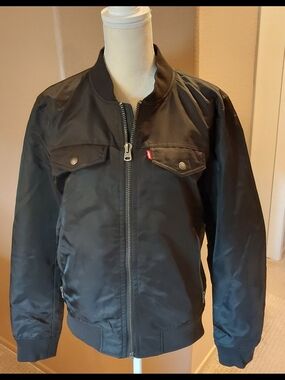 Levi's Black Men's Bomber Jacket with Chest Flap Pockets